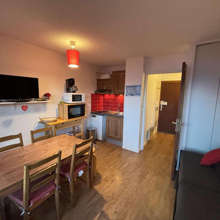 Studio cabine au pied des pistes, 3 couchages, parking - FR-1-297-326 - Apartment - 9