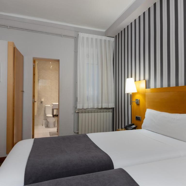 Hotel Lyon - Double or Twin Room - 3