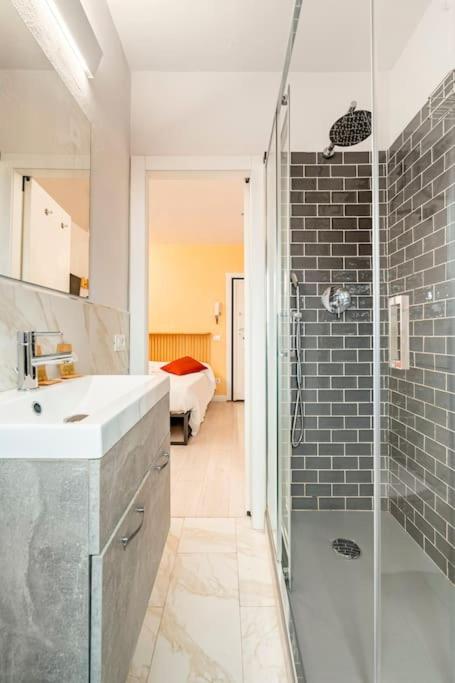 Sun Frediano Suite - One-Bedroom Apartment - 11