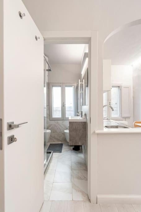Sun Frediano Suite - One-Bedroom Apartment - 13