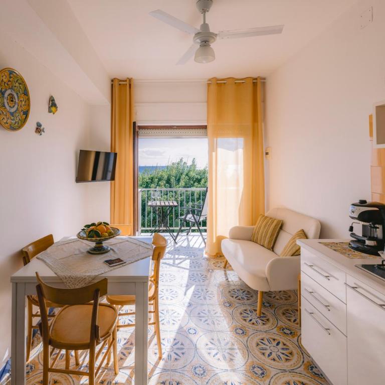 Appartamento Mare Blu - Two-Bedroom Apartment with Sea View - 4
