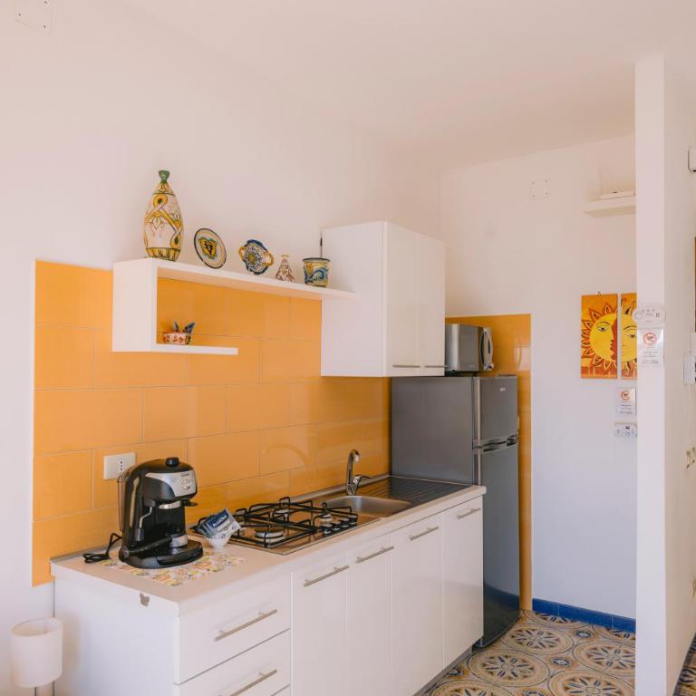 Appartamento Mare Blu - Two-Bedroom Apartment with Sea View - 8