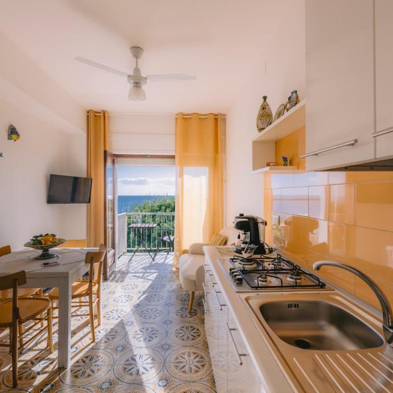Appartamento Mare Blu - Two-Bedroom Apartment with Sea View - 5