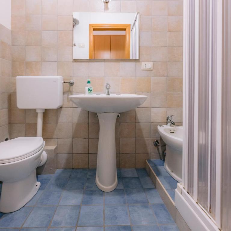 Appartamento Mare Blu - Two-Bedroom Apartment with Sea View - 10
