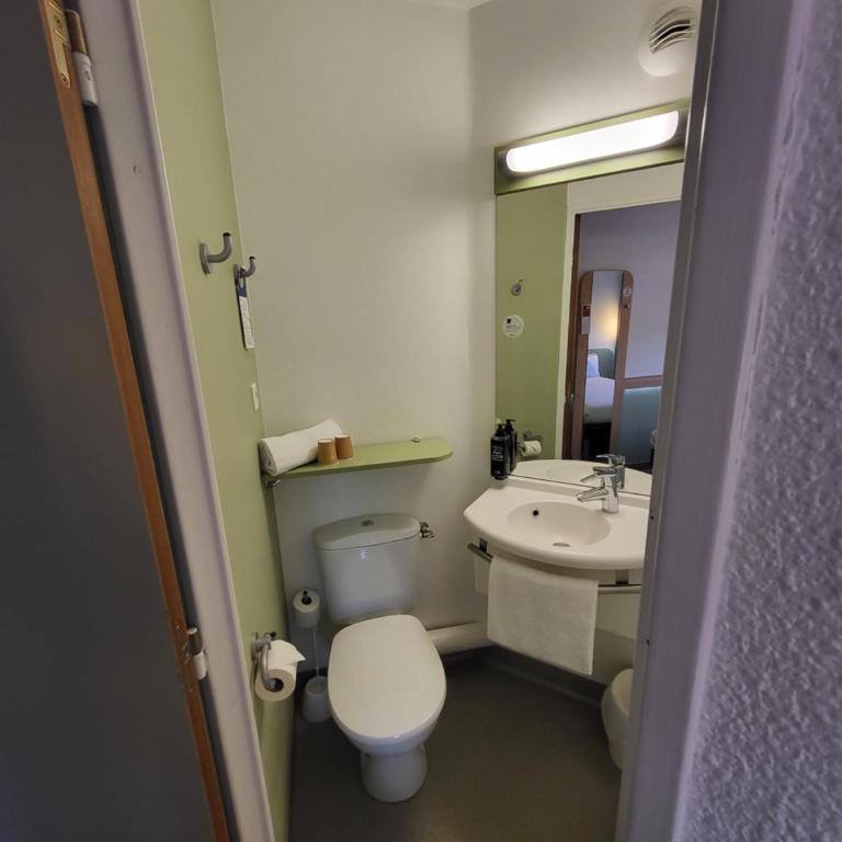 Ibis Budget Marseille Valentine - Chambre Familiale - 6