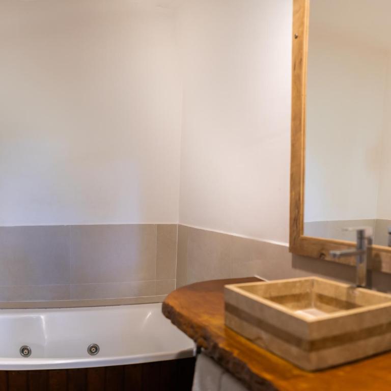 La Aldea De La Selva Lodge - Triple Twin Suite Junior - 3