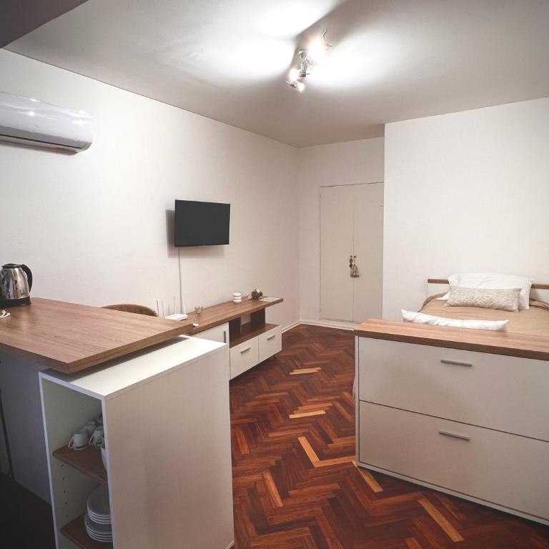 Super Cozy Studio in Barrio Norte BN5 by Apartments Bariloche - Estudio - 10