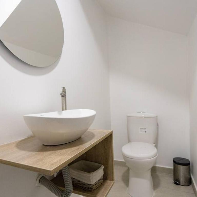 Provenza Private Villa with Heated Pool & Hot Tub Encanto NOWA - Villa - 38