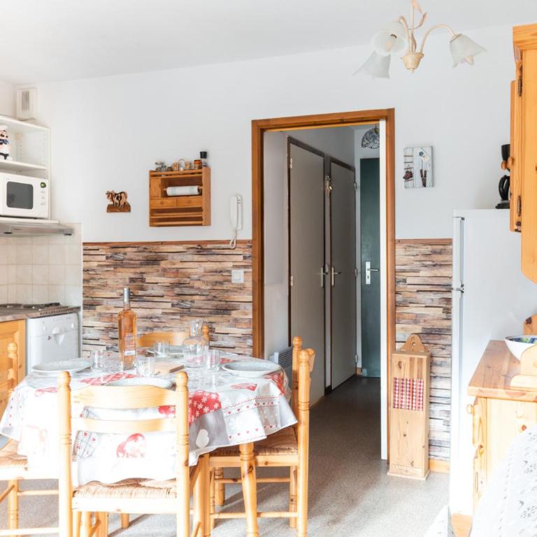 La Joue du Loup, appartement pour 4 avec terrasse - Apartment - 7