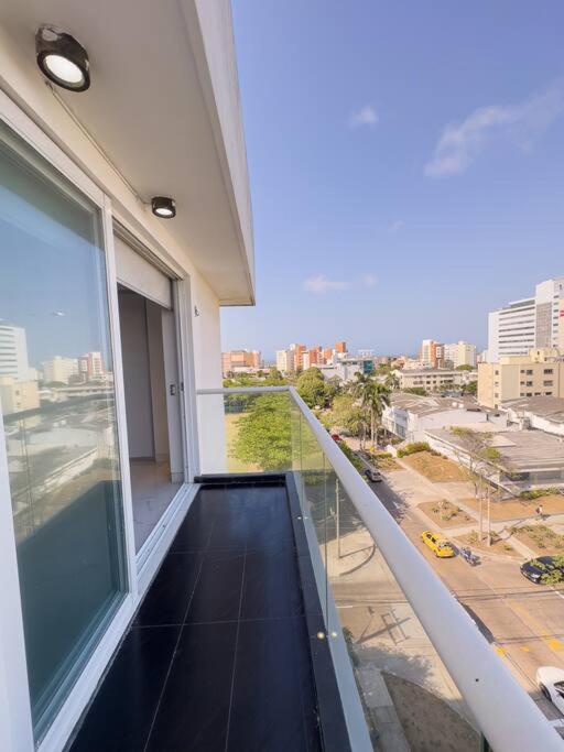 Luxury 2Bed 2Bath PH Steps from Mall Viva - Two-Bedroom Apartment - 22