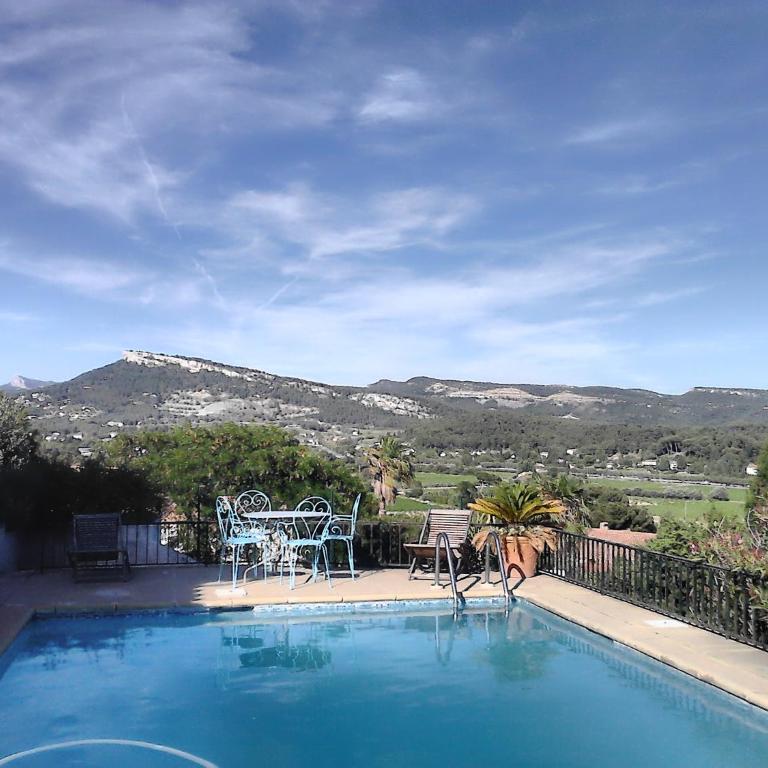 Villa Cassis 1-6 pers proche Marseille et Parc national des Calanques - Maison 3 Chambres - 2
