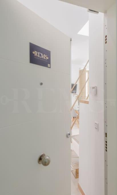 Penthouse with private rooftop - Center by REMS - Apartamento de 1 dormitorio - 13