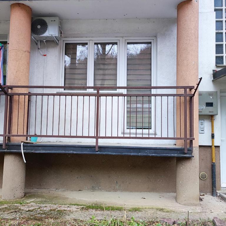 Amna - One-Bedroom Apartment - 3