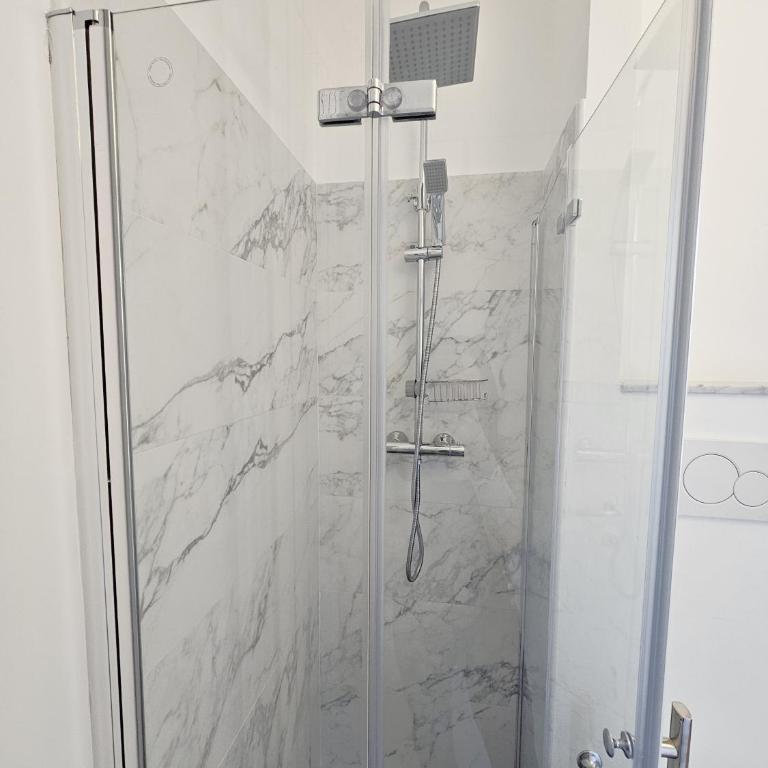 Top Lacus-by Goccia di Lago - Appartamento con 2 Camere da Letto e Terrazza - 38