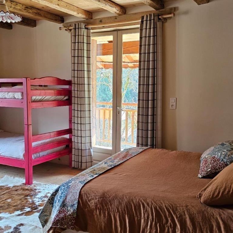 Sur le Coux - Chambre Quadruple avec Balcon - 2