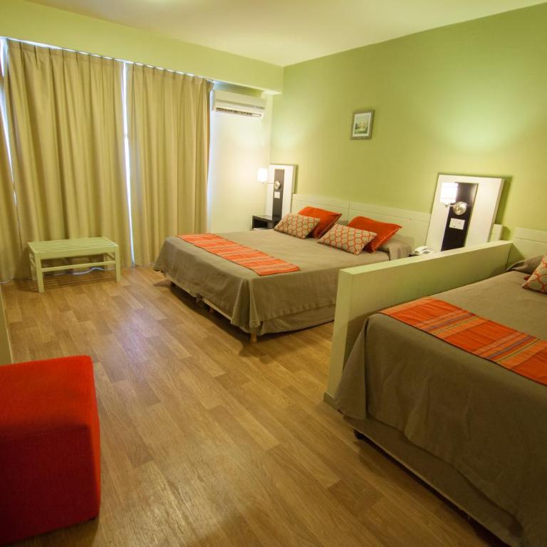 Hotel Continental - Habitación Triple - 4