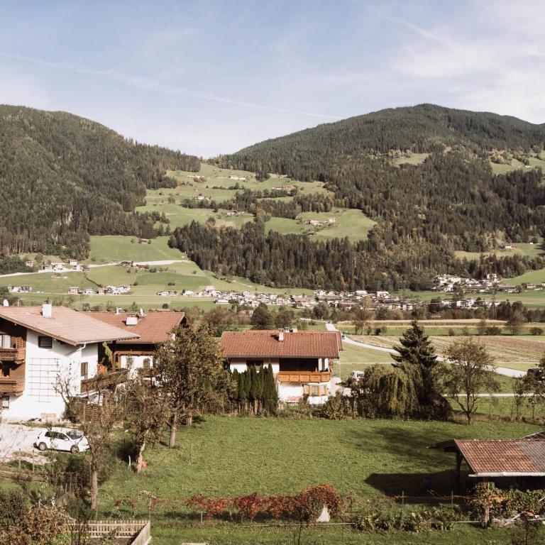 Lebe`schlitters - Das Ferienapartmenthaus im Zillertal - Apartment mit 1 Schlafzimmer, Balkon und Bergblick - 3