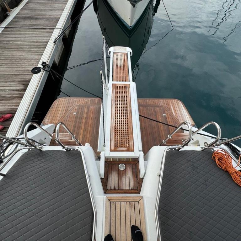 Motor Yacht Raffaelli "Bonita" - Camera Matrimoniale con Vista Mare - 6
