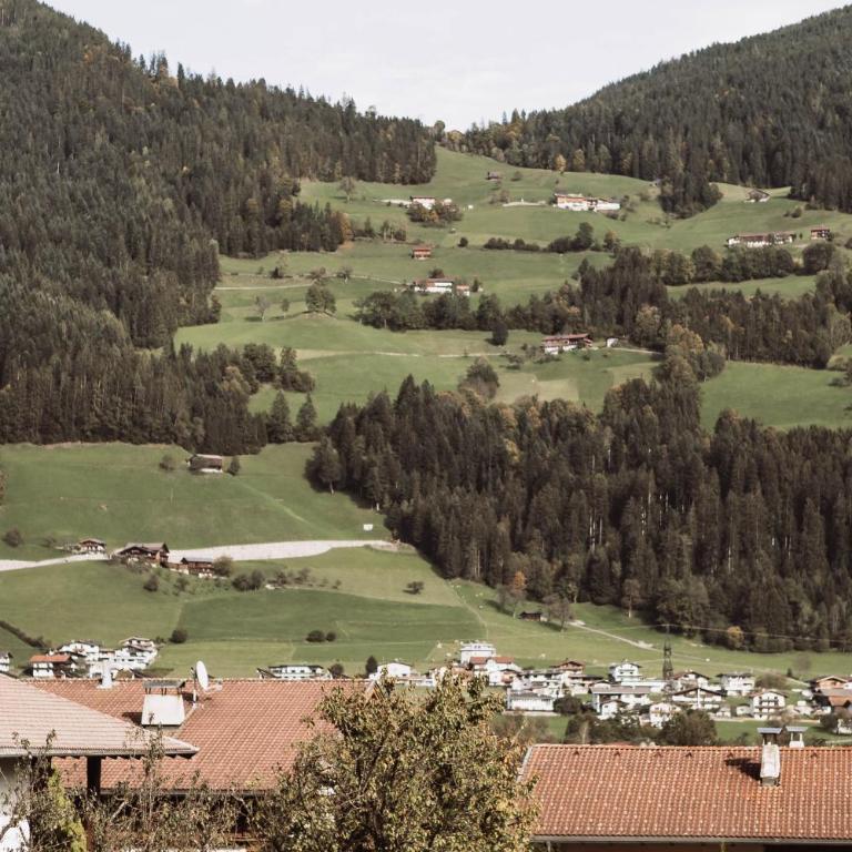 Lebe`schlitters - Das Ferienapartmenthaus im Zillertal - Apartment mit Blick auf die Berge - 1