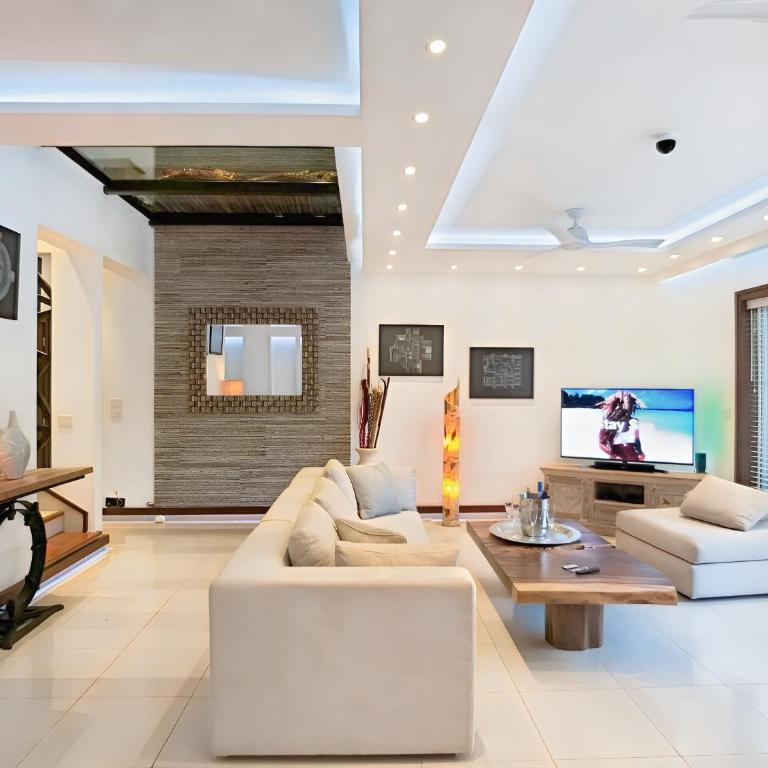 Luxury Duplex 2BR Pool & Garden View Quiet 30m from 5th Ave with Gym & Parking - Apartamento - 2 niveles - 32