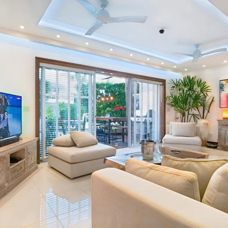 Luxury Duplex 2BR Pool & Garden View Quiet 30m from 5th Ave with Gym & Parking - Apartamento - 2 niveles - 34
