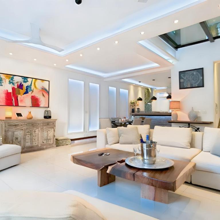 Luxury Duplex 2BR Pool & Garden View Quiet 30m from 5th Ave with Gym & Parking - Apartamento - 2 niveles - 8