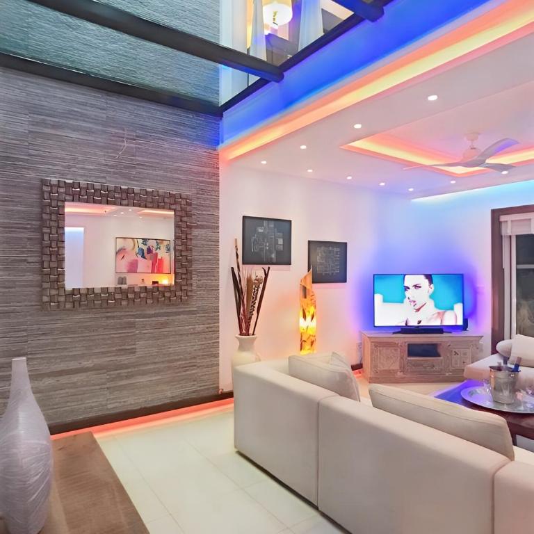 Luxury Duplex 2BR Pool & Garden View Quiet 30m from 5th Ave with Gym & Parking - Apartamento - 2 niveles - 36