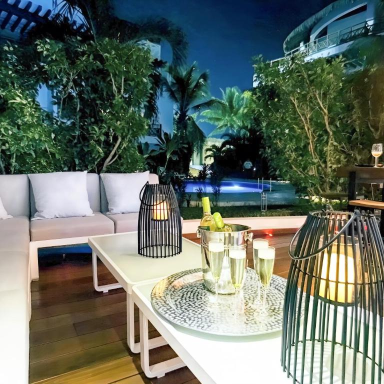 Luxury Duplex 2BR Pool & Garden View Quiet 30m from 5th Ave with Gym & Parking - Apartamento - 2 niveles - 35