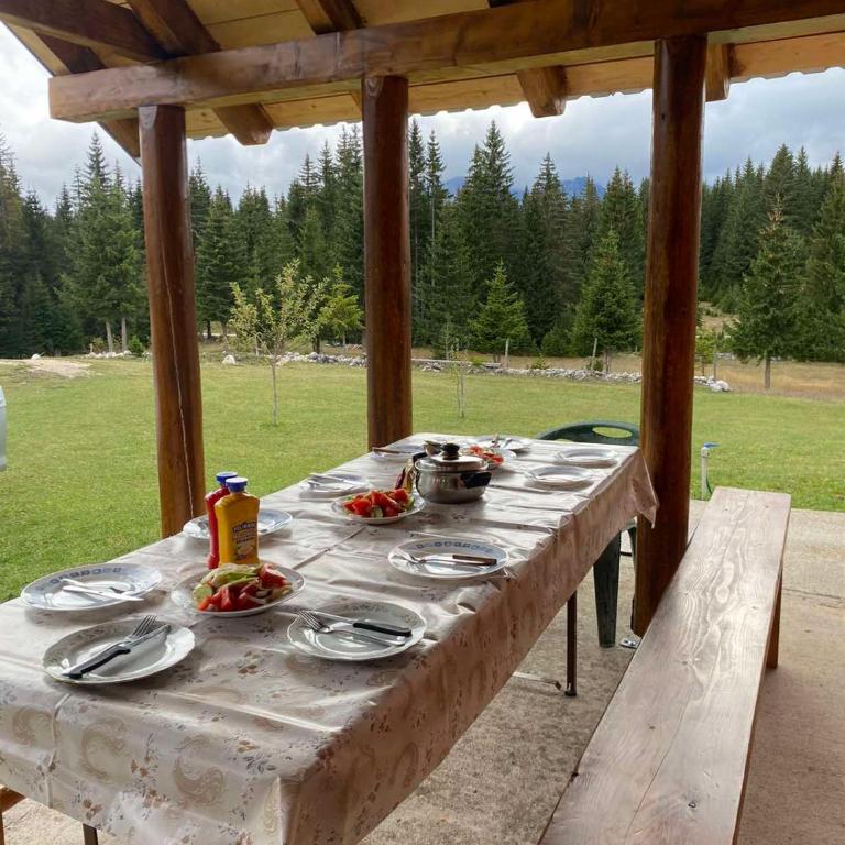 House in forest - Three-Bedroom House - 12