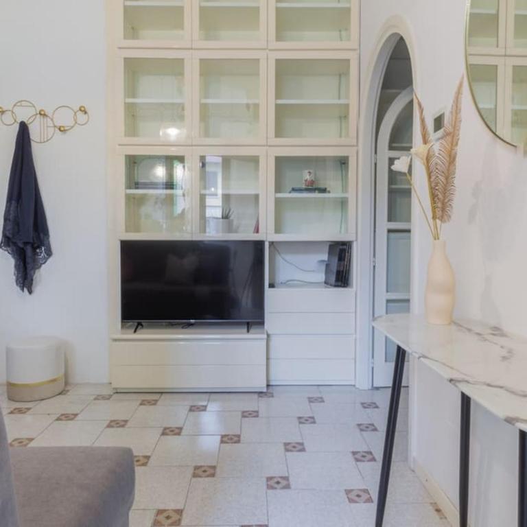 Casa d'Enrico - Appartamento con 2 Camere da Letto - 49