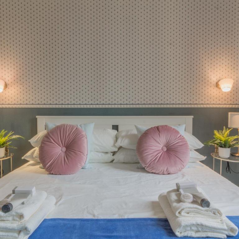 Casa d'Enrico - Appartamento con 2 Camere da Letto - 60
