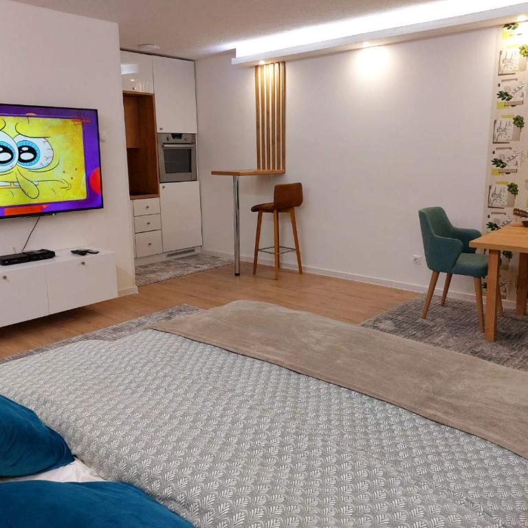 Green AP - One-Bedroom Apartment - 2