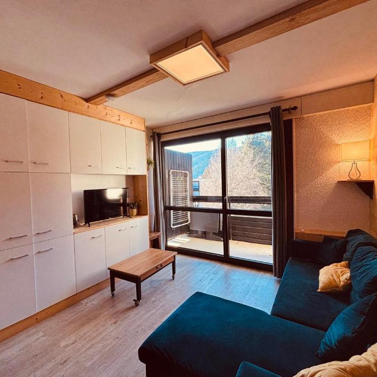 Appartement rénové 3 étoiles, balcon, proche ski - FR-1-737-15 - Appartement - 12