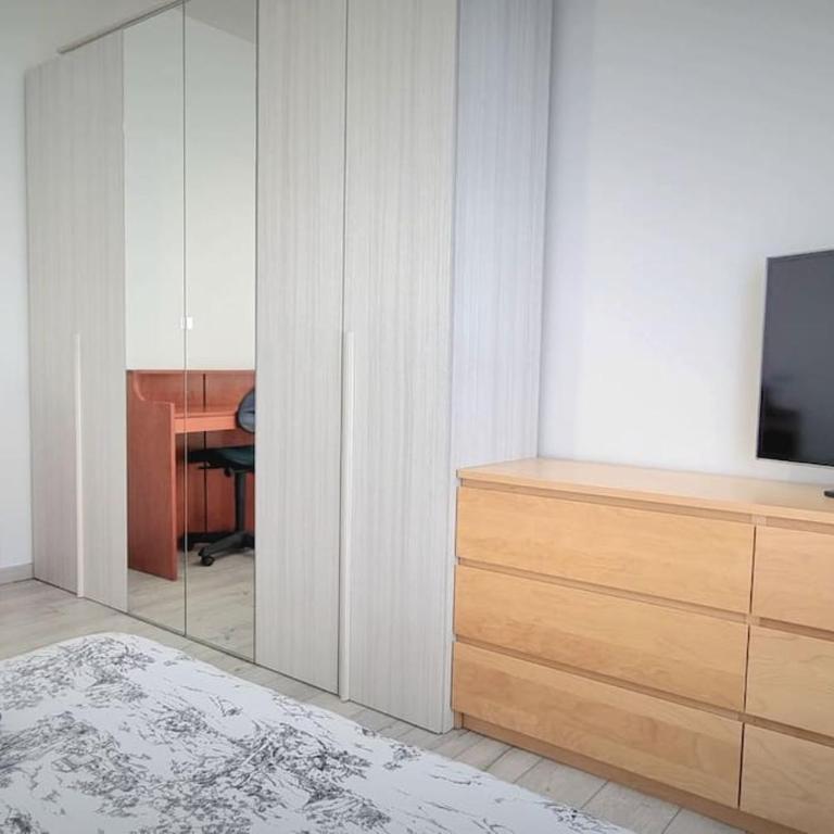 Dream Apartments Fantastico Appartamento Milano con 2 camere matrimoniali e 2 bagni privati - Appartamento con 2 Camere da Letto - 5
