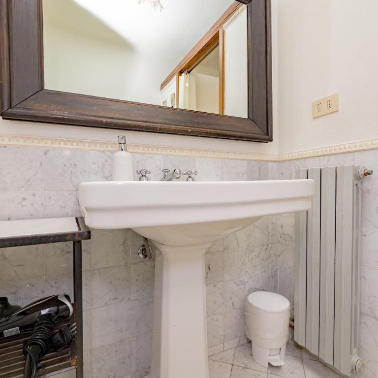Luxury Naviglio House - 10 min Cathedral - Appartamento Deluxe con 2 Camere da Letto - 29