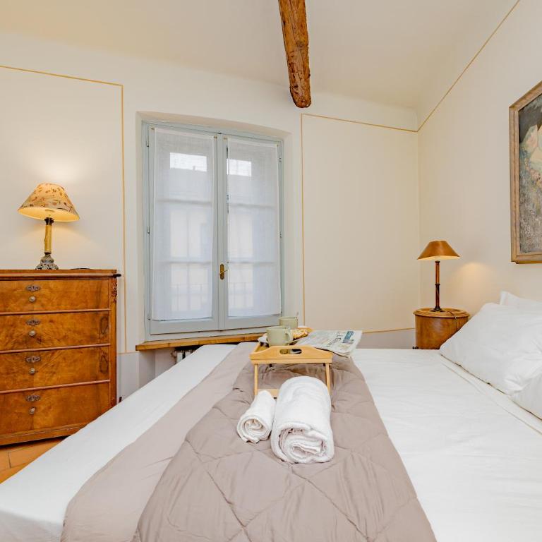 Luxury Naviglio House - 10 min Cathedral - Appartamento Deluxe con 2 Camere da Letto - 48