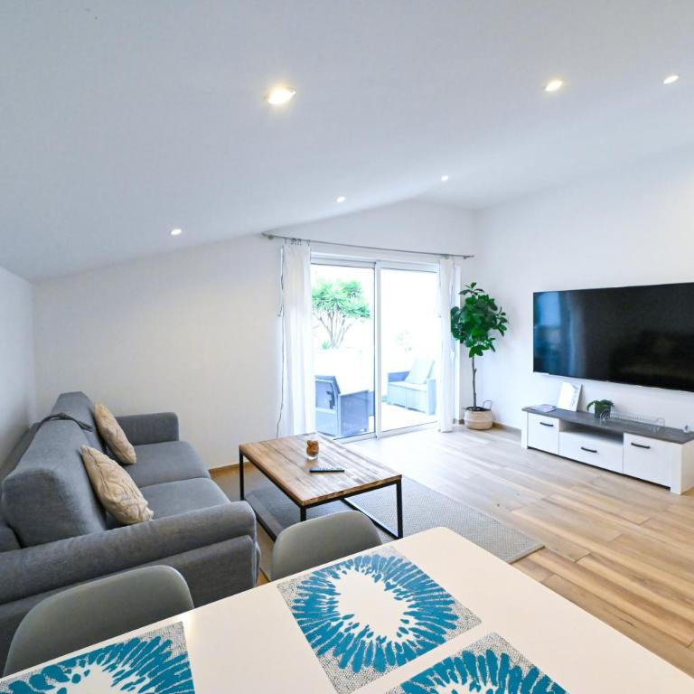 Beau deux pièces cozy avec terrasse n11 - Appartement 1 Chambre - 9