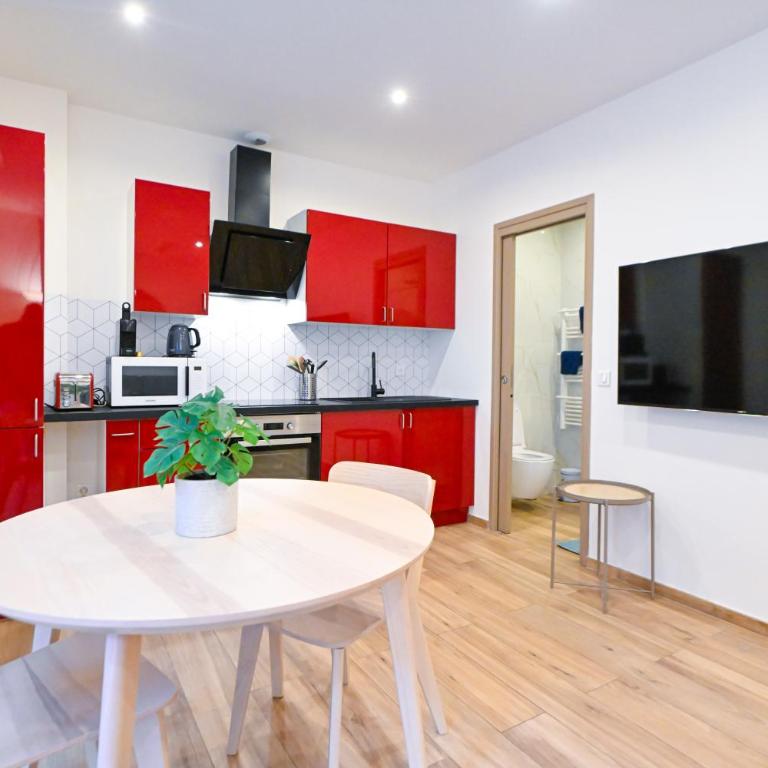 Beau studio cozy centre ville et plages avec terrasse n3 - Appartement 1 Chambre - 18