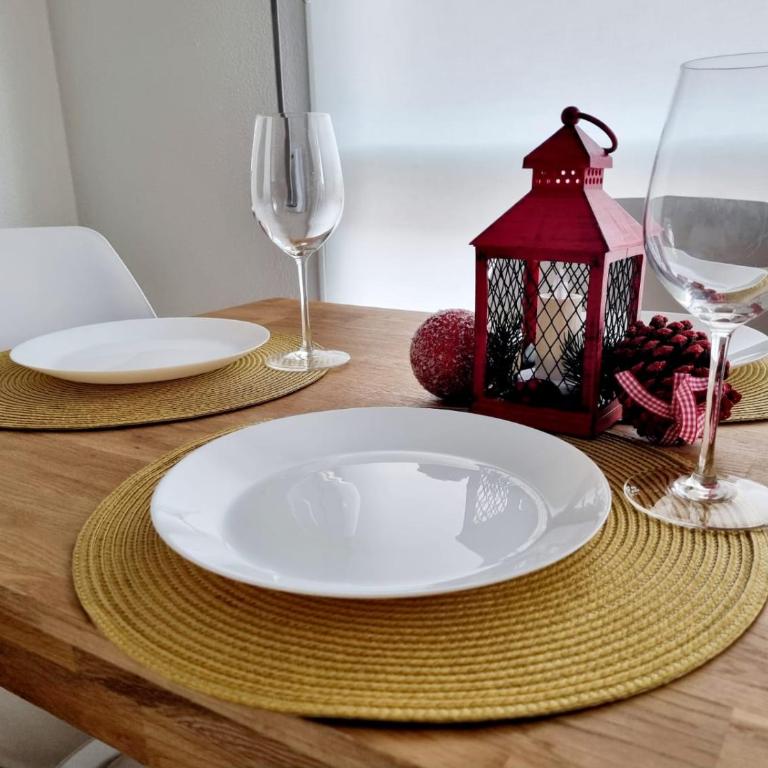 acogedor, con garaje, céntrico. - Apartamento de 2 dormitorios - 7