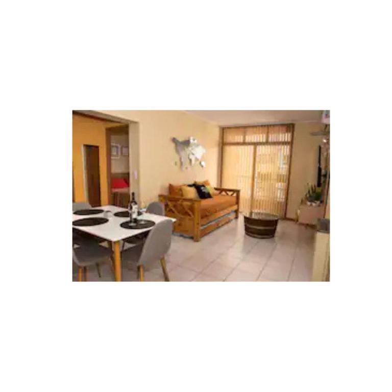 Departamento excelente ubicación en Ciudad con cochera - Apartamento de 1 dormitorio - 1