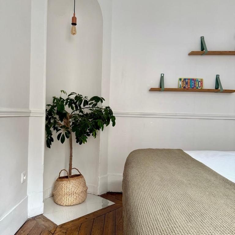 Center of PARIS - Gare Est / Nord - Appartement 1 Chambre - 10