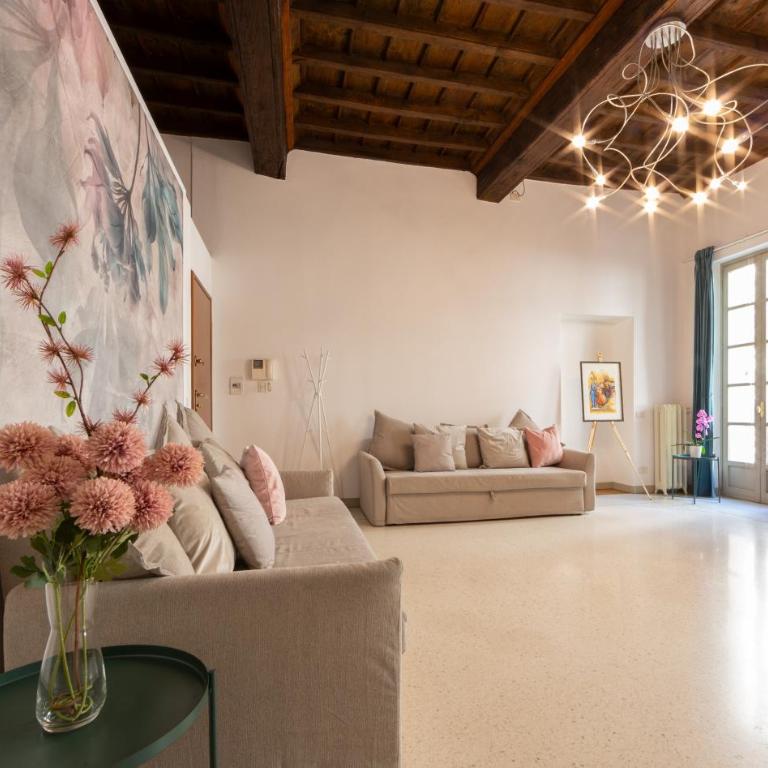 Cuore al centro - luxury apt near Egyptian Museum with parking by Home a porter - Superior Apartment with City View - 1