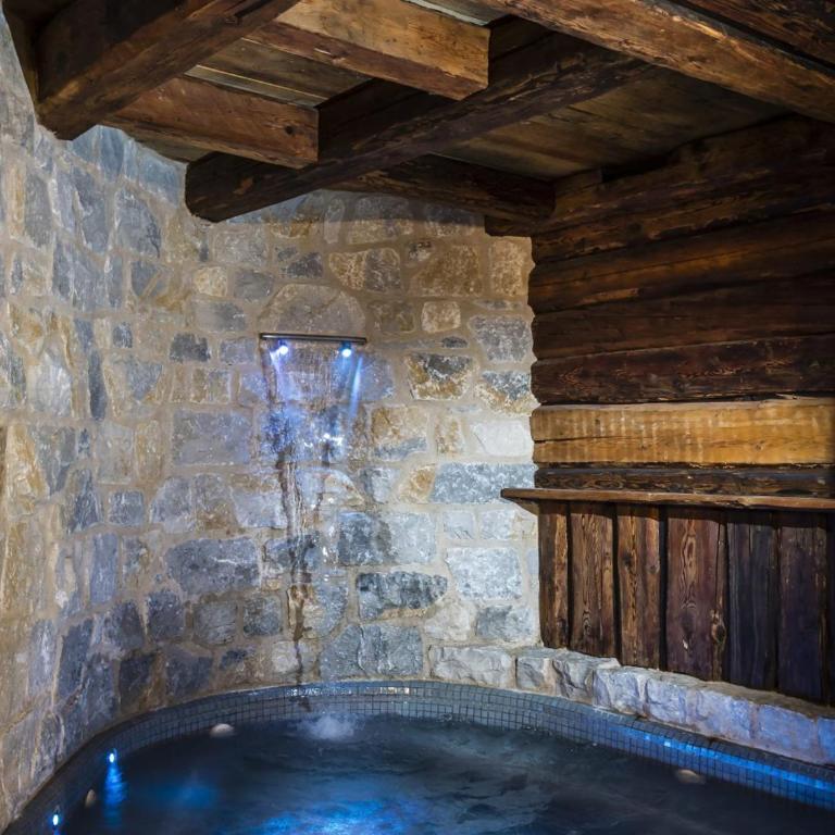 Chalet familial authentique avec spa, jacuzzi et hammam - Courchevel 1850 - FR-1-613A-26 - Chalet (10 Erwachsene) - 23