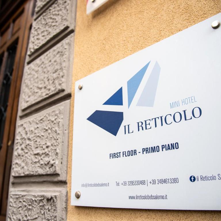 Il Reticolo - Ampia Camera Matrimoniale/Doppia con Letti Singoli con Balcone - 11