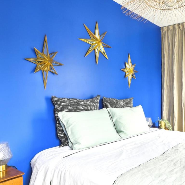 Luxury top floor duplex near Le Marais - Two-Bedroom Apartment - 1