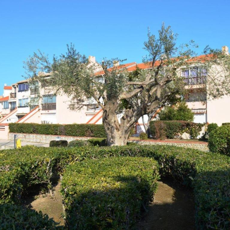 2 Pièces ST CYPRIEN SC020-114 - Appartement 2 Chambres - 4