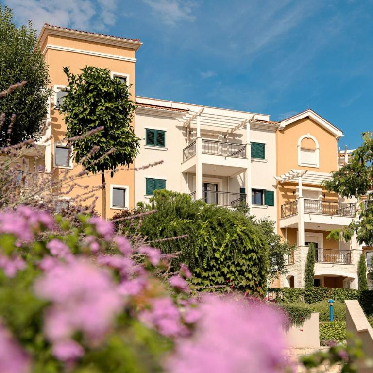 Contemporary One Bedroom Apartment - Lustica Centrale - One-Bedroom Apartment - 10