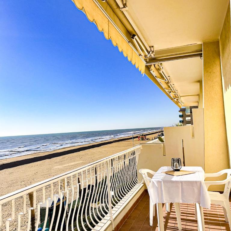 Fronte Mare, Piscina - RESIDENCE GRIFONE - Appartamento con 2 Camere da Letto - 16
