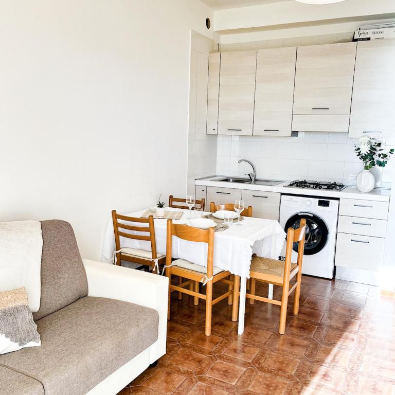 Fronte Mare, Piscina - RESIDENCE GRIFONE - Appartamento con 2 Camere da Letto - 10