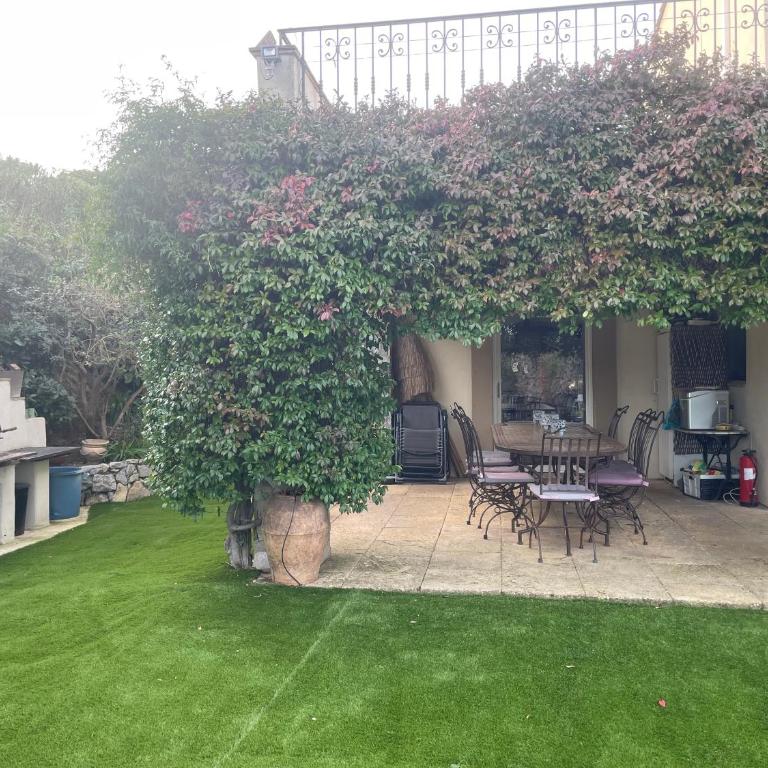 Très belle maison piscine chauffé 210M2 climatisé - Haus mit 5 Schlafzimmern - 24